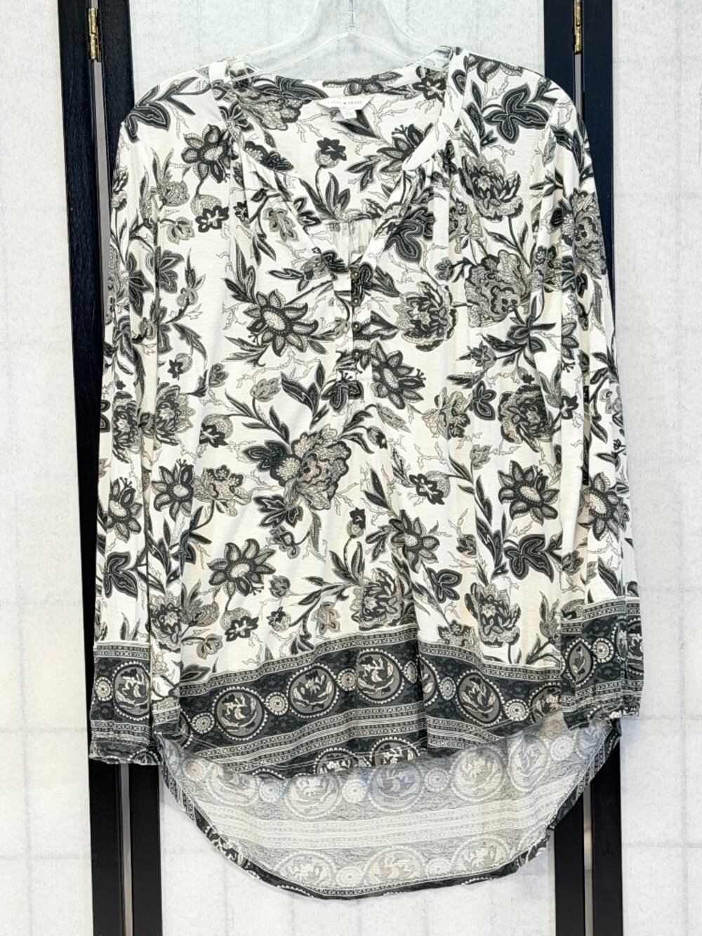 Lucky Brand Border Print Split V-Neck Blouse Gathered Yoke L Black White
